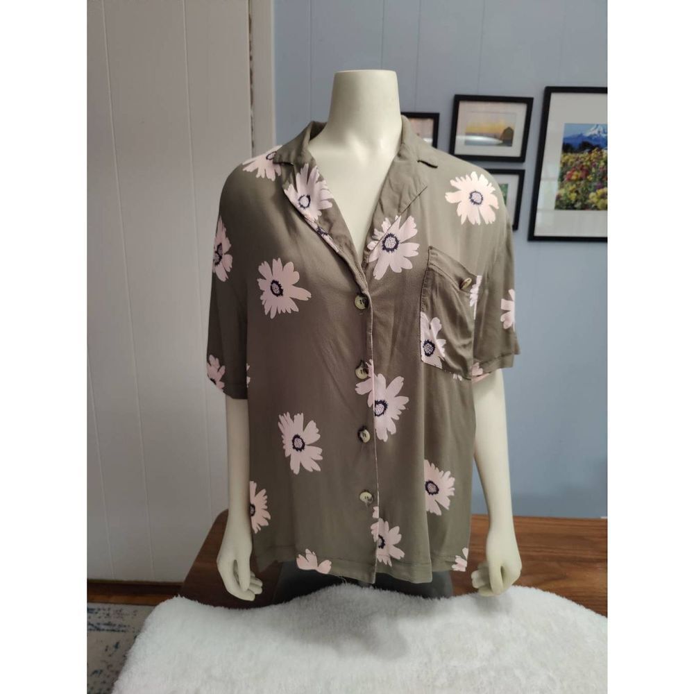 Silky Modern Renewal Oversized Button-Down Blouse